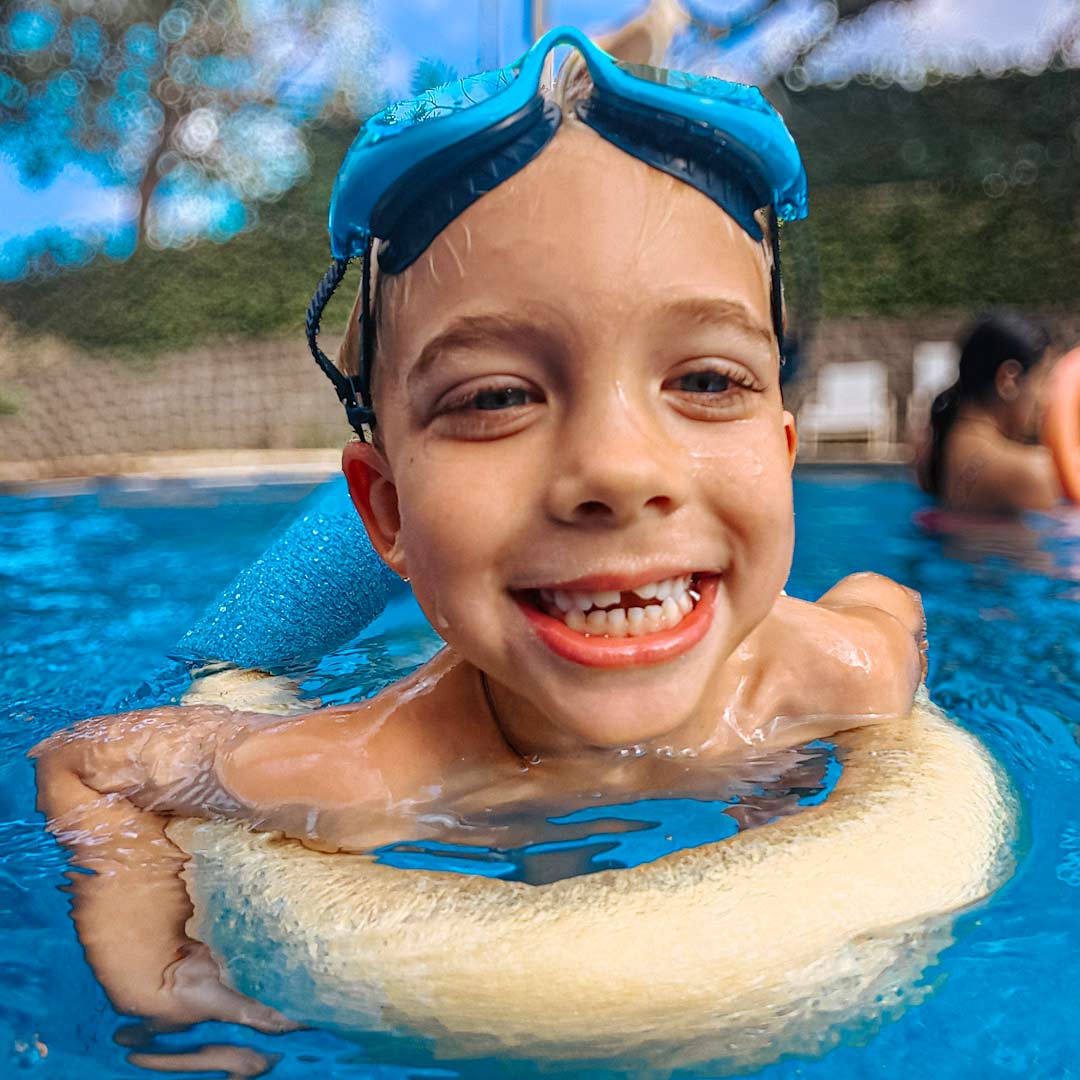 swim_academy_boy vamos_youth_swim_academy
